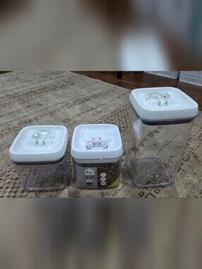 Better Homes And Gardens & Felli Clear Food Storage Container with Locking Lid
